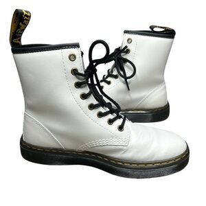 NEW! Women's Dr. Martens Zavala Combat Boots Size 8